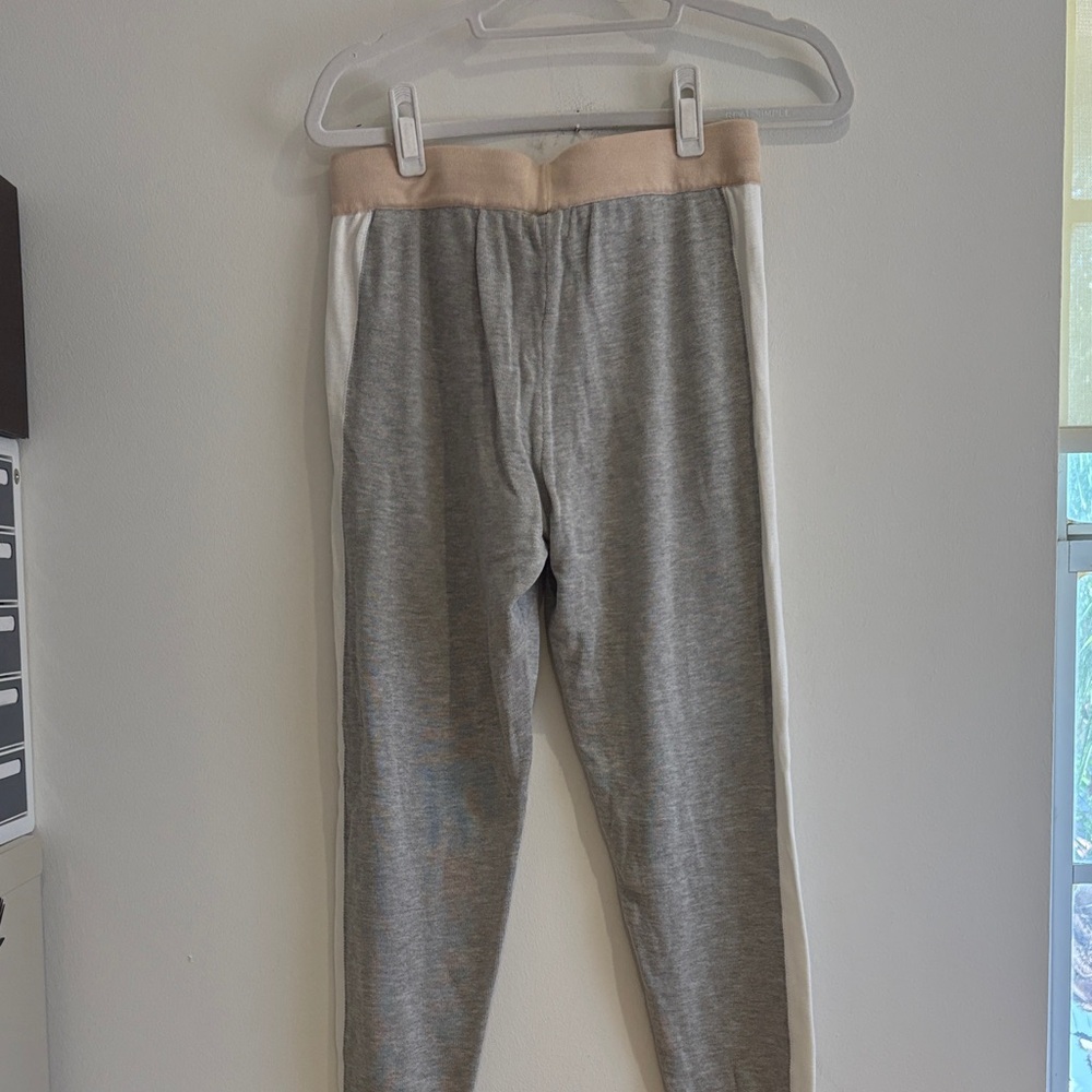 Monrow Gray Joggers with Cream Side Panels and Blush Waistband - Picture 4 of 5